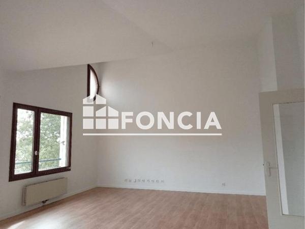 Location Appartement 4 pièces 88.5 m² - 1 LE ROUTOIR Meylan 38240