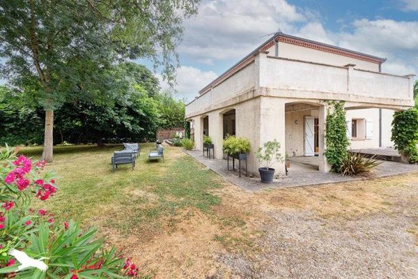 Maison à vendre |  Saint-Gauzens |  8 pièces | 235 m²