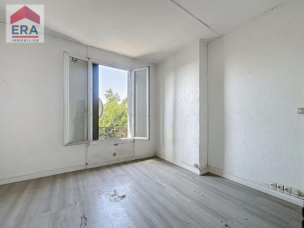 A VENDRE IMMEUBLE  126m² - 6 STUDIOS