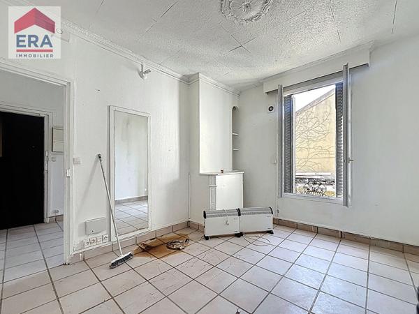 A VENDRE IMMEUBLE  126m² - 6 STUDIOS