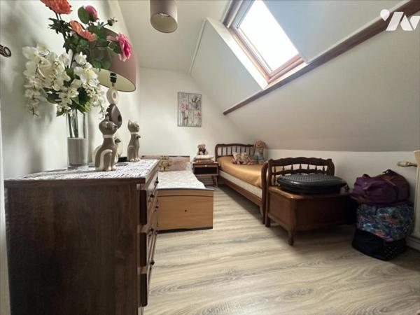 Montebourg centre Maison + Local