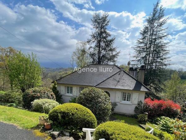 Maison - Oloron-sainte-marie - Réf.:205406 OLORON - VILLA DE CHARME T5 AVEC VUE DEGAGEE SUR LES MONTAGNES DANS UN ENVIRONNEMENT CALME ET PRIVILEGIE - ( BAISSE DE PRIX)
