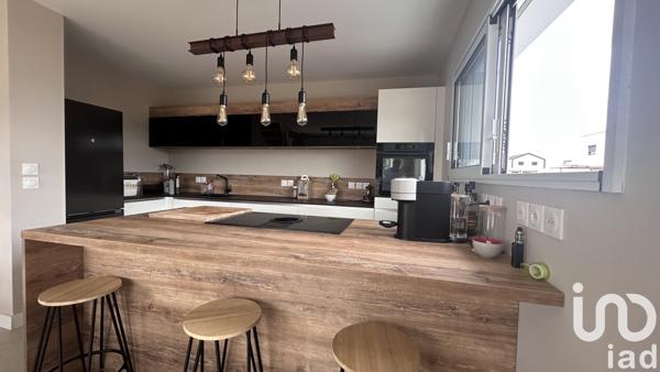 Maison à vendre 5 pièces 106 m² Sainte-Gemmes-sur-Loire