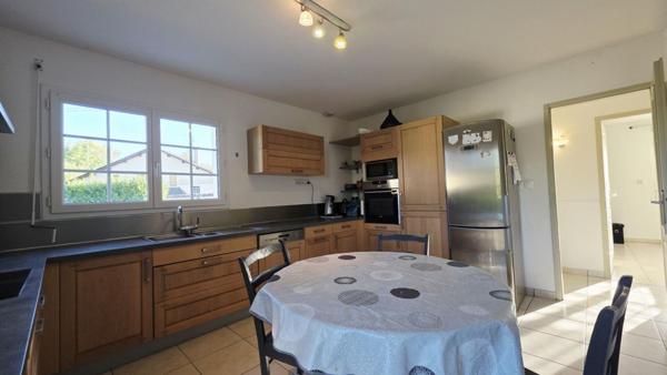 MAISON 153 M² 6 PIECES 5 CHAMBRES GARAGE JARDIN