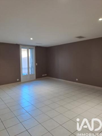 Immeuble à vendre 350 m² Fontès