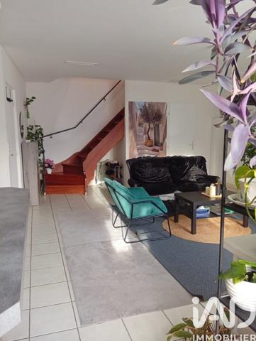 Immeuble à vendre 350 m² Fontès