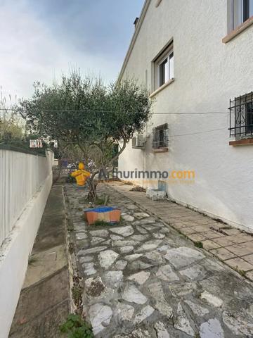 Vente                                                      Maison
                        
                     6 pièces                      180 m2                     à Perpignan