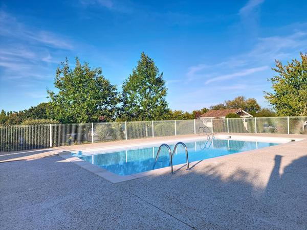 LANGON appartement 2 ch , piscine