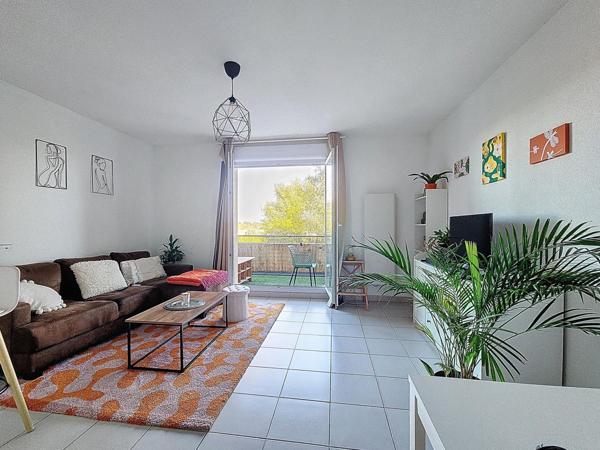 LANGON appartement 2 ch , piscine