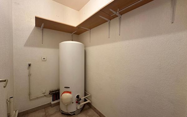 Appartement à louer    4 pièces •  Llupia