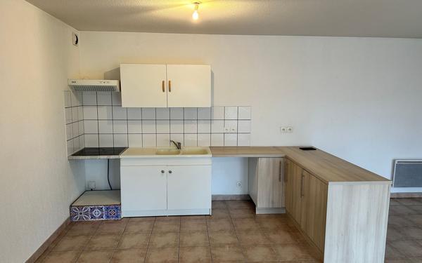 Appartement à louer    4 pièces •  Llupia