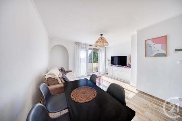 Appartement F3 à vendre  3 pièces - 56,95 m2 VIGNEUX SUR SEINE - 91