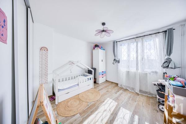 Appartement F3 à vendre  3 pièces - 56,95 m2 VIGNEUX SUR SEINE - 91