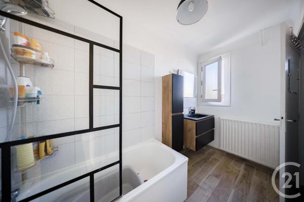 Appartement F3 à vendre  3 pièces - 56,95 m2 VIGNEUX SUR SEINE - 91