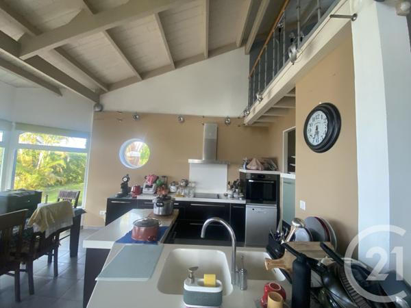 Maison à vendre  5 pièces - 133,67 m2 ST DENIS - 974