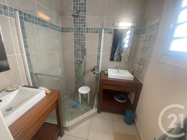 Maison à vendre  5 pièces - 133,67 m2 ST DENIS - 974