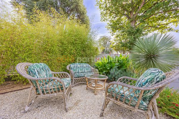 Vente
                Maison162 m² - 6 Pièces -
                    tes (44)