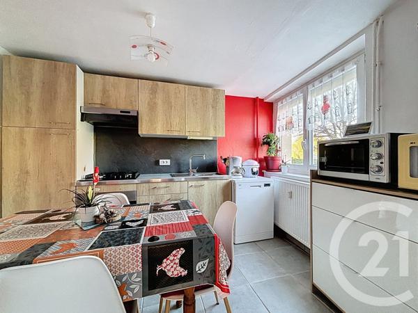 Appartement F3 à vendre  3 pièces - 67,59 m2 VILLERSEXEL - 70