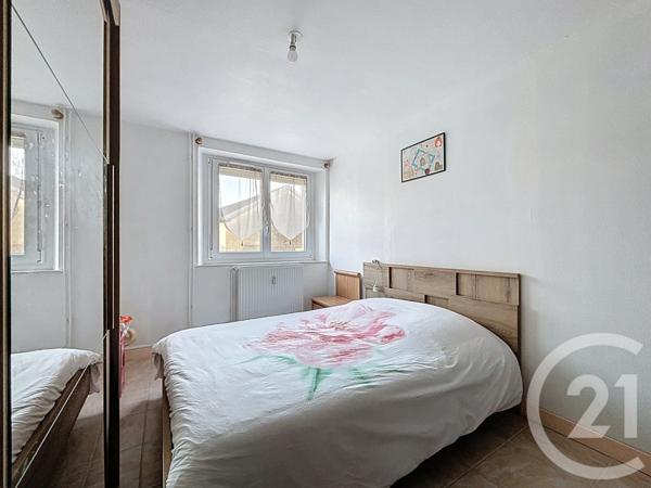 Appartement F3 à vendre  3 pièces - 67,59 m2 VILLERSEXEL - 70