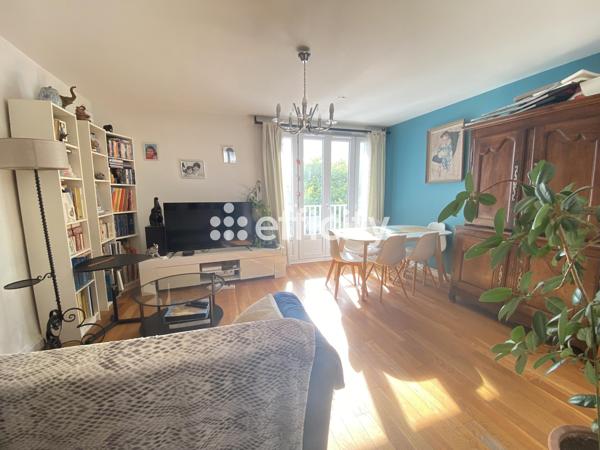 Appartement
         5 pièces
        - 84 m² 259 000 € *