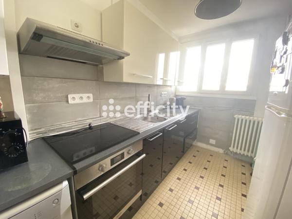 Appartement
         5 pièces
        - 84 m² 259 000 € *