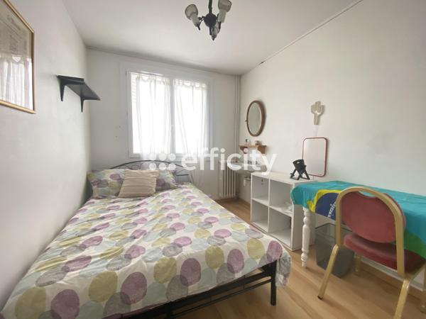Appartement
         5 pièces
        - 84 m² 259 000 € *