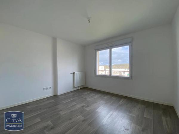 Appartement à louer 2 pièces 47.6m² Chartres (28000)