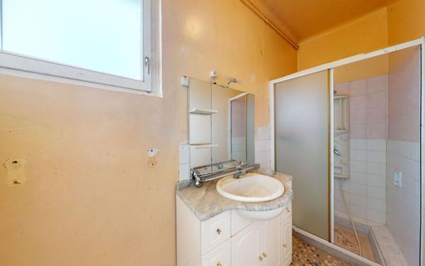 Appartement à vendre    3 pièces • 92 m2 Lyon 4