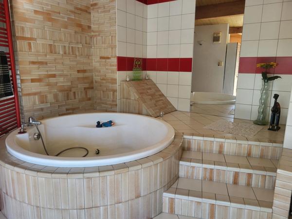 Maison à vendre 7 pièces SAINT LOUP LAMAIRE (79) Terrain de 4 000 m²