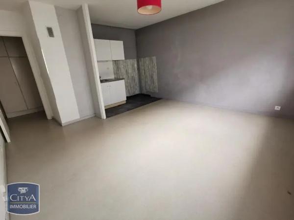 Appartement à louer 1 pièce 28.6m² Lille (59000)