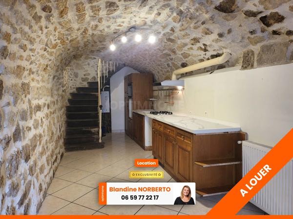 LOCATION VIC LE COMTE - MAISON 100 M² - 3 CHAMBRES - SECTEUR CALME