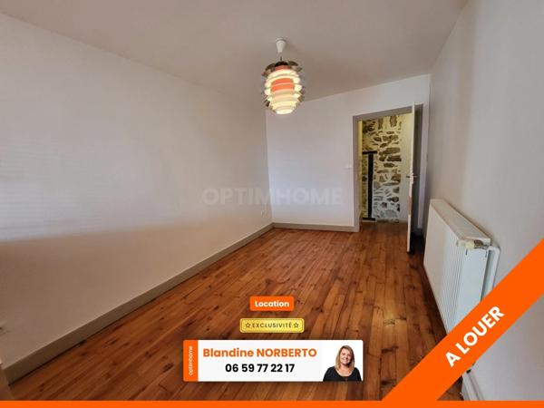 LOCATION VIC LE COMTE - MAISON 100 M² - 3 CHAMBRES - SECTEUR CALME