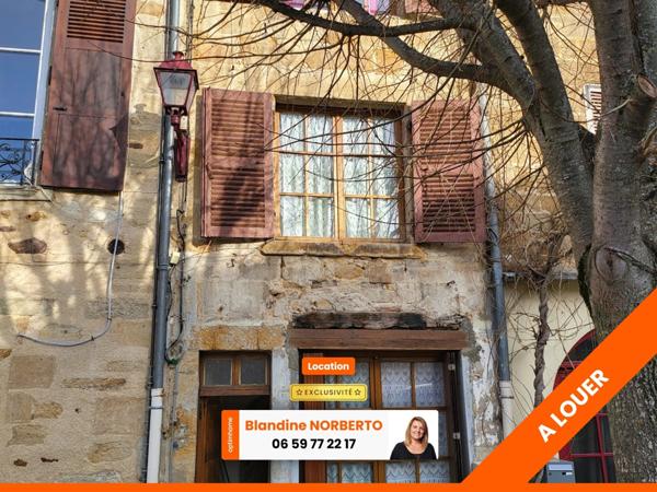 LOCATION VIC LE COMTE - MAISON 100 M² - 3 CHAMBRES - SECTEUR CALME