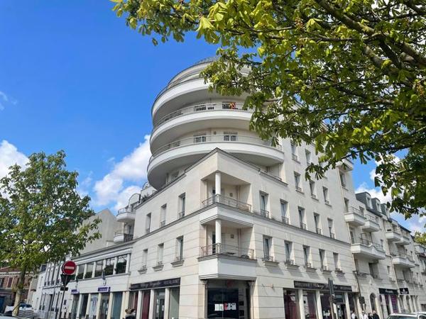 STUDIO MEUBLÉ (Centre-ville)