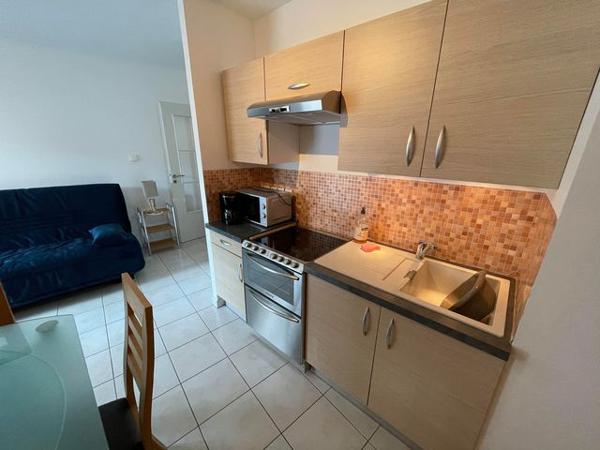 STUDIO MEUBLÉ (Centre-ville)