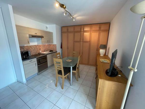 STUDIO MEUBLÉ (Centre-ville)