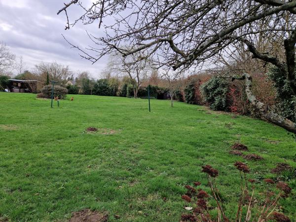 terrain plat 1200m2 Montfort le gesnois