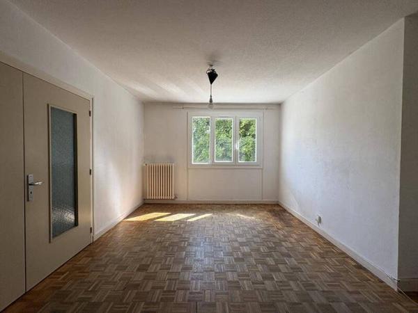 Appartement 4 pièces                                        - 38400 Saint-Martin-d'Hères Réf : 5181