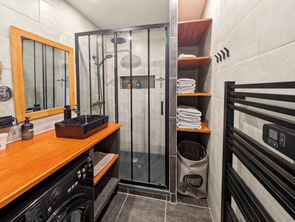 Dpt Haute Savoie (74), à vendre NEUVECELLE - Appartement T3 de 65 m2 proche des commerces