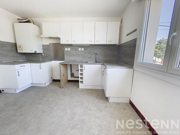 A VENDRE APPARTEMENT LUMINEUX CENTRE VILLE DE CAUDAN