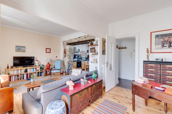 A VENDRE NANTES TOUTES-AIDES VASTE ET LUMINEUX APPARTEMENT T3/4