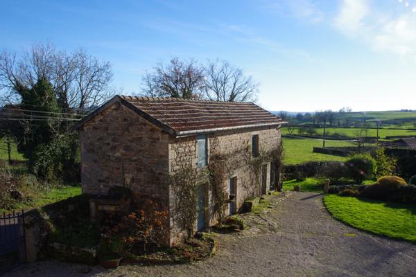 Charlieu (42190) Propriété proche Charlieu