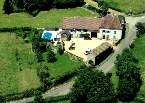 Charlieu (42190) Propriété proche Charlieu