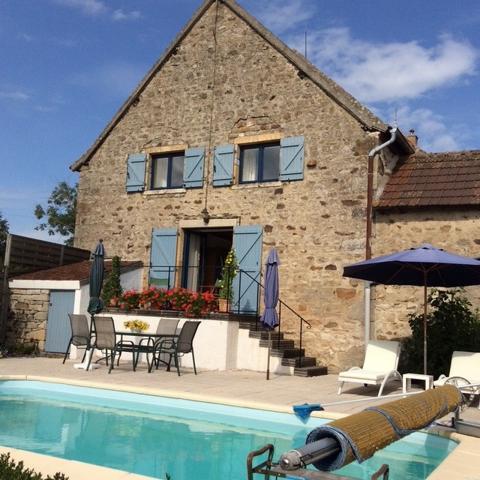 Charlieu (42190) Propriété proche Charlieu