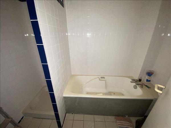 Maison à vendre |  Aigurande |  2 pièces | 60 m²