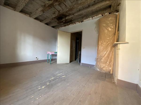 Maison à vendre |  Aigurande |  2 pièces | 60 m²
