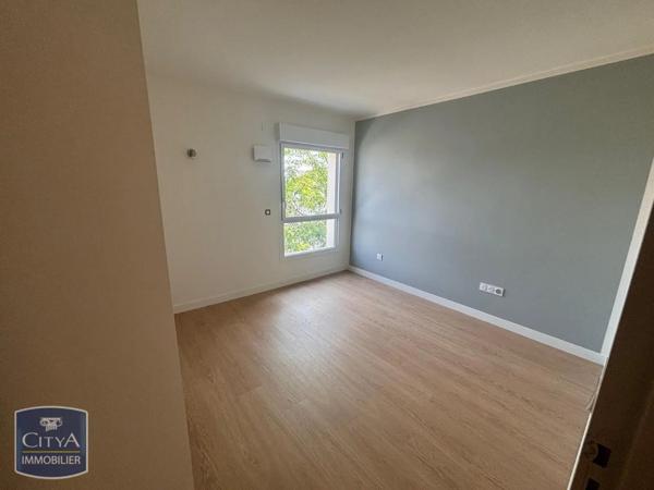 Appartement à louer 3 pièces 66.37m² Tours (37000)