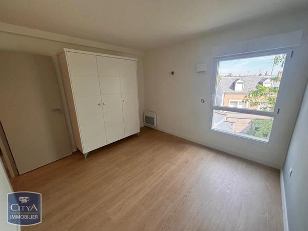 Appartement à louer 3 pièces 66.37m² Tours (37000)