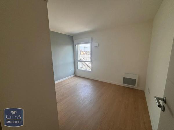 Appartement à louer 3 pièces 66.37m² Tours (37000)