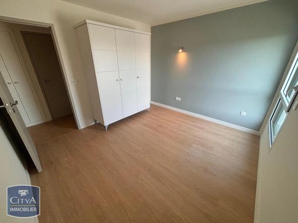 Appartement à louer 3 pièces 66.37m² Tours (37000)